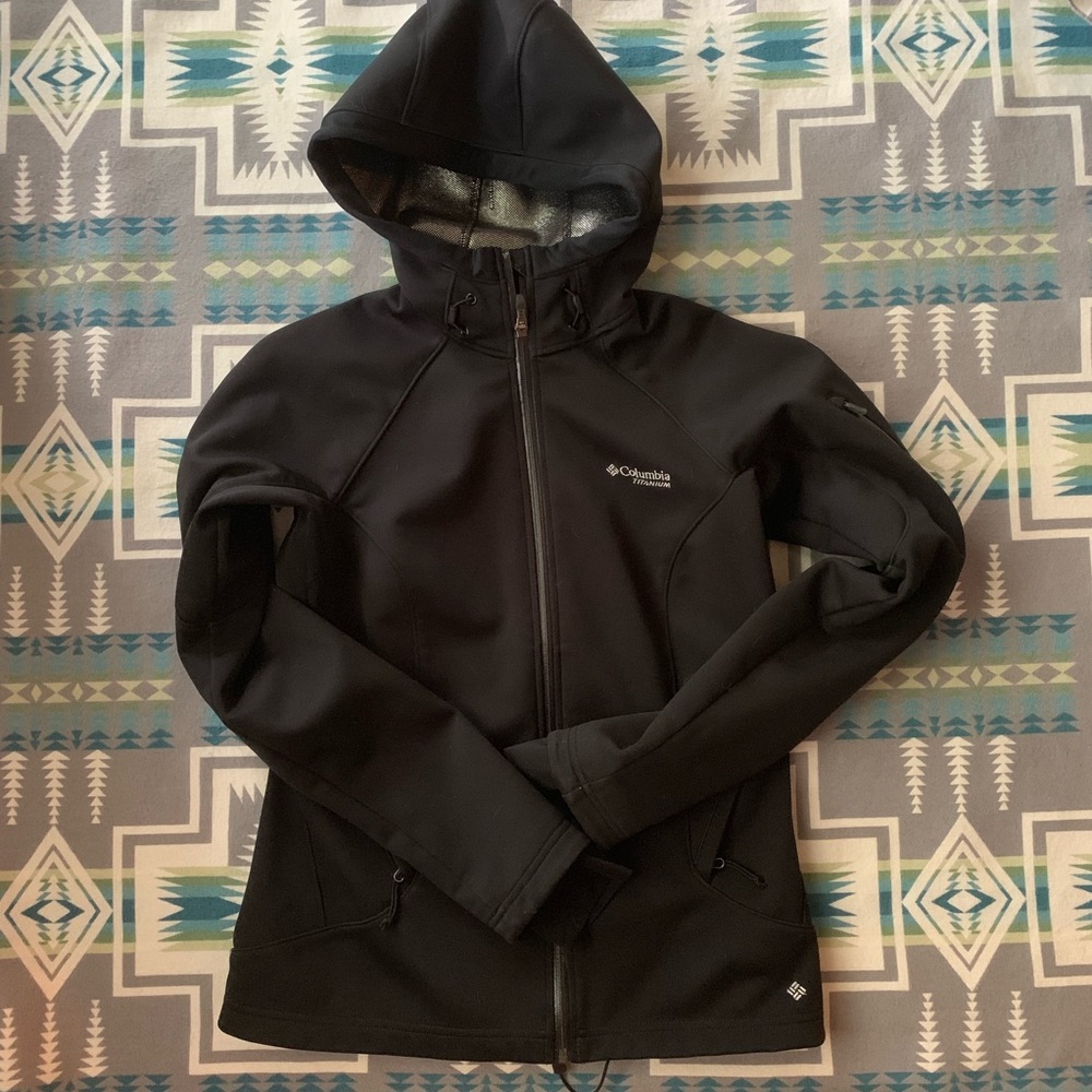 Black Columbia Insulated Jacket - Women’s M